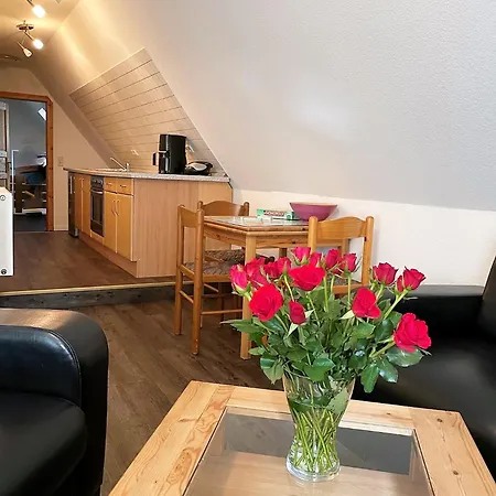 Clara Hof Doettgebuell *