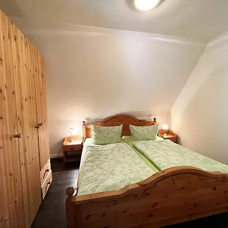 Clara Hof Doettgebuell Aventoft